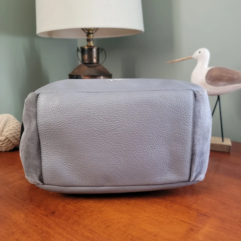 Coach C1522 Pennie Pebbled Leather Hobo Shoulder Bag Gray Suede
